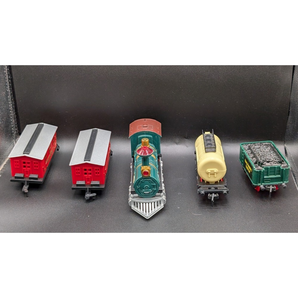 Vintage Excite Express Cross Country Train Set Of 5 With Lights & Motion